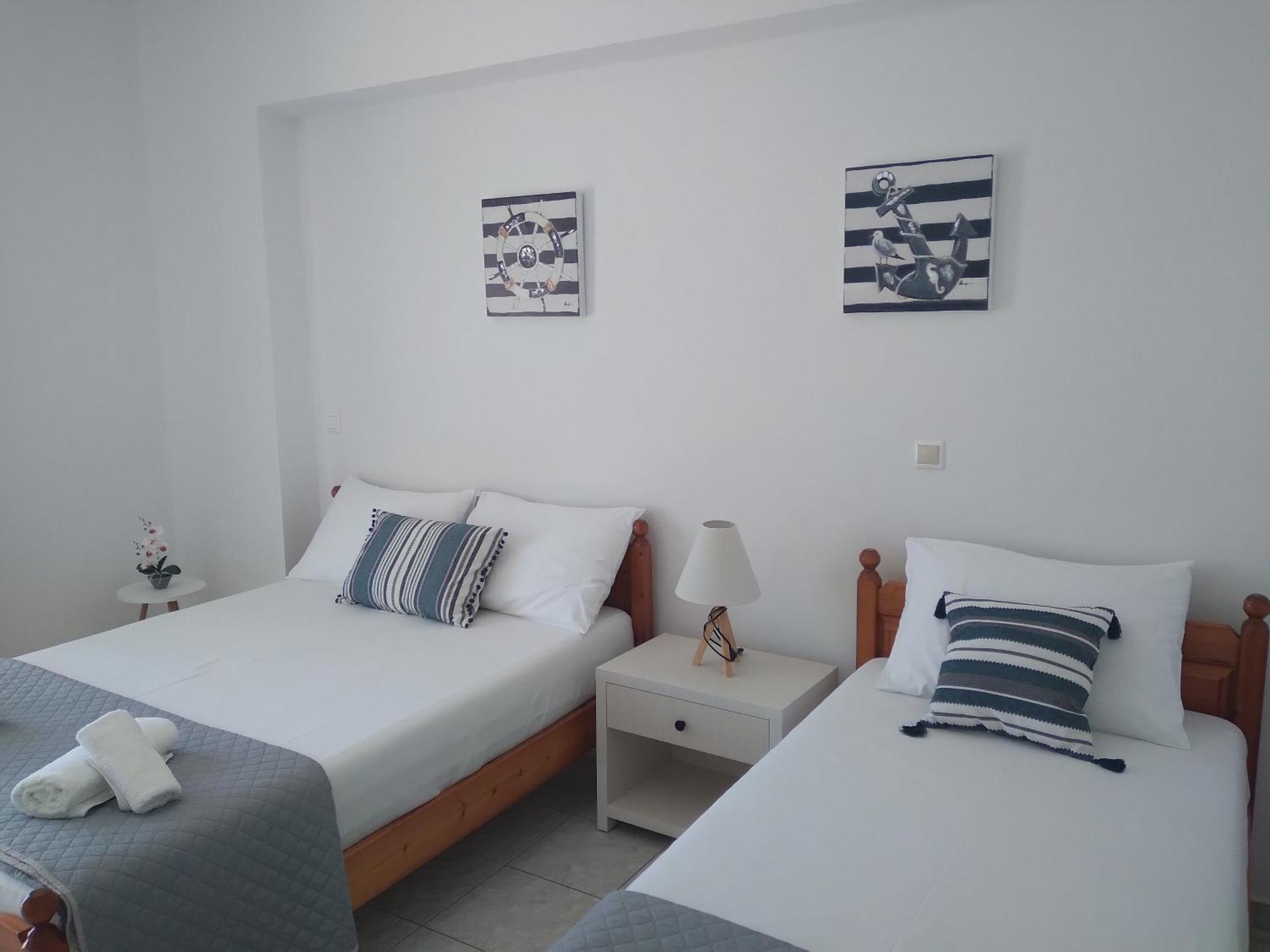 Nadim Rooms Himare Buitenkant foto